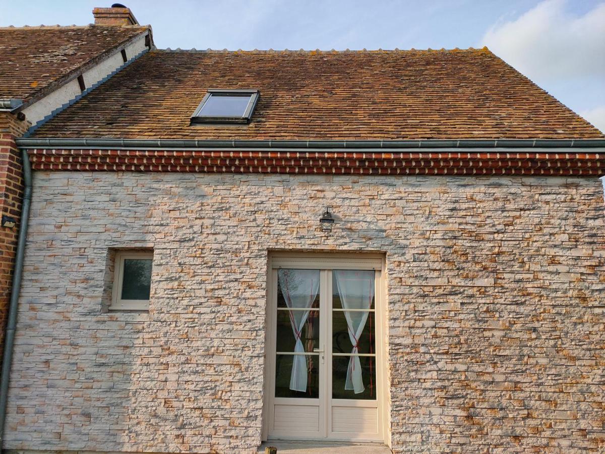 Chambre Avec Sdb Privative En Pleine Campagne Baillou Exterior photo